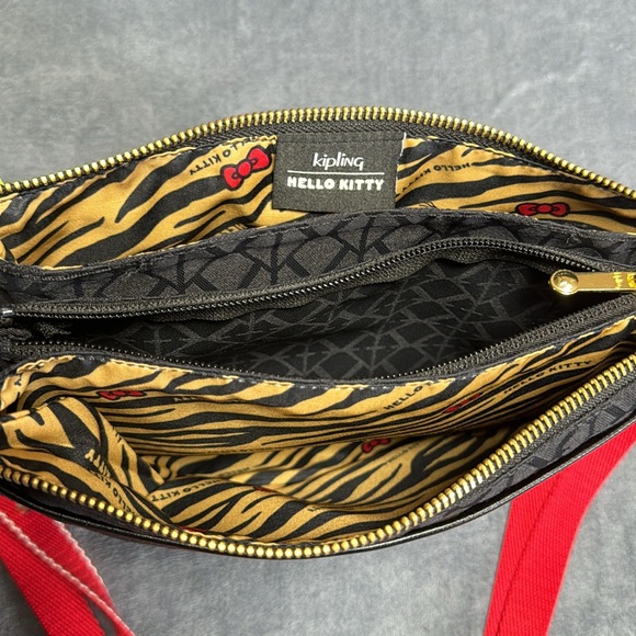 Kipling/Hello Kitty Collab-2022 Limited Edition Year of the Tiger - Picture 7 of 8